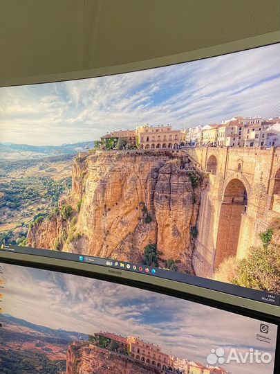 Монитор 32 FHD Samsung