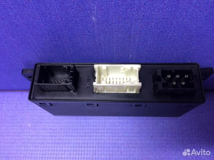 Блок управления двери передней левой BMW 5-серия