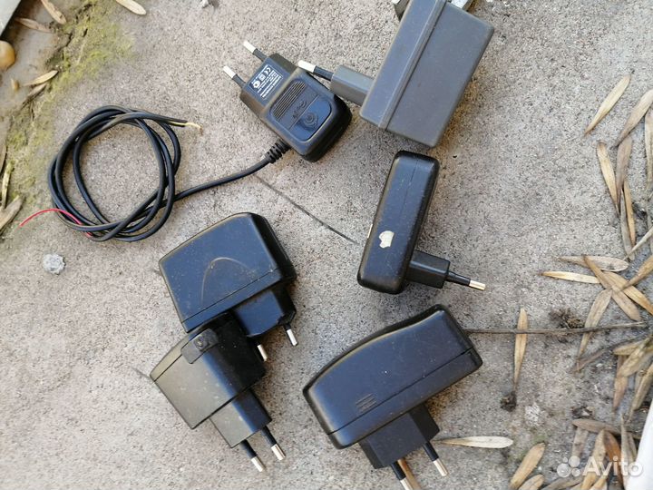 Зарядное устройство для телефона