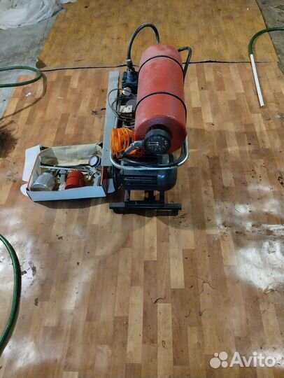 Компрессор автомобильный