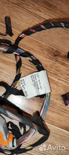 Проводка двери 7L6971121L