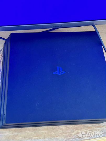 Sony PS4 pro 1tb + VR комплект и игры