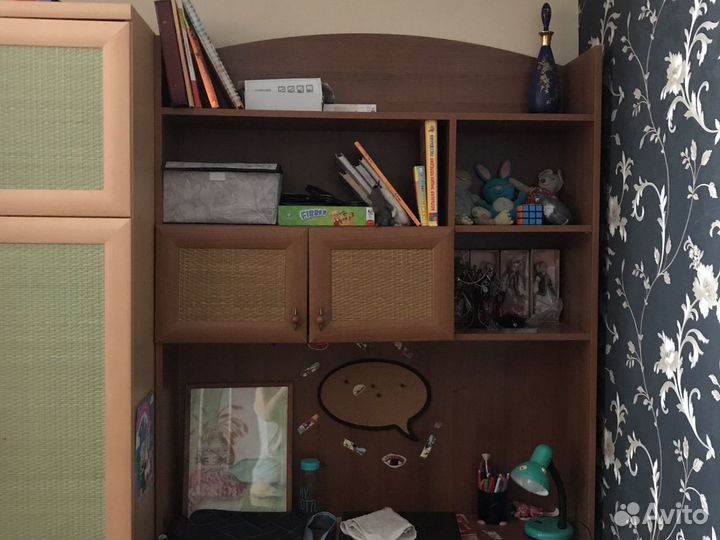 Стол для школьника с тумбочкой