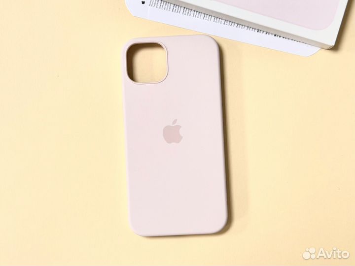 Чехол на iPhone 13 Silicone Case