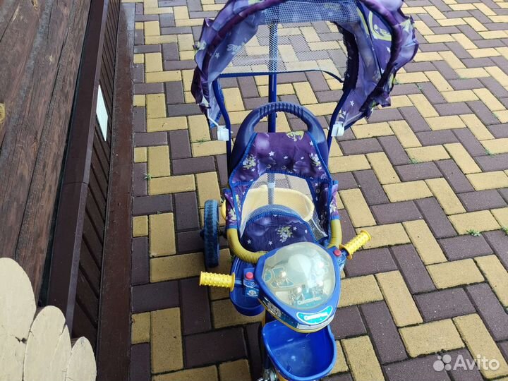 Трехколесный велосипед