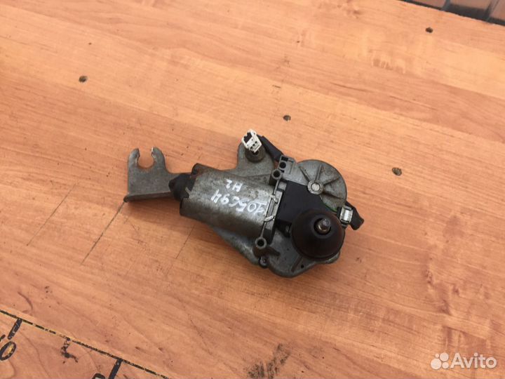 Моторчик заднего стеклоочистителя Hummer H2 2004