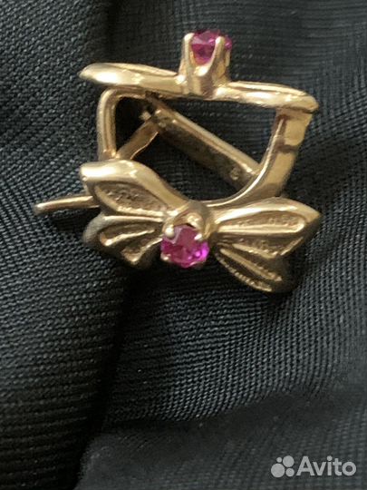 Золотые серьги 585 пробы