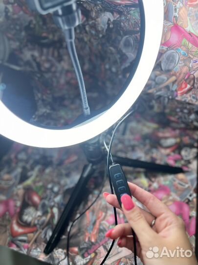 Кольцевая лампа со штативом