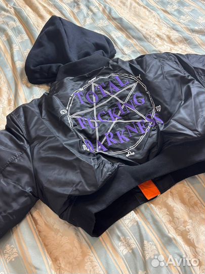 Vetements total darkness бомбер