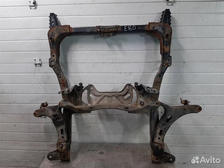 Подрамник передний Subaru Legacy/ Outback BM/B14