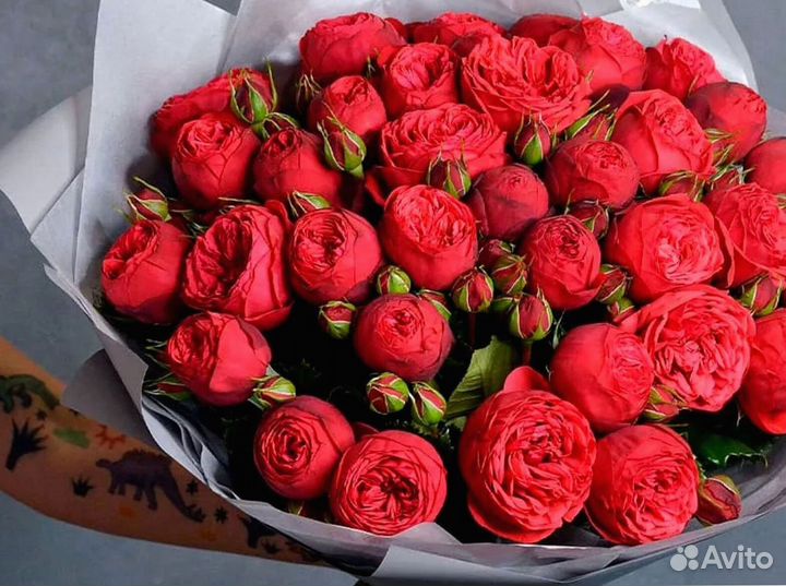 Букет из 21 пионовидных роз
