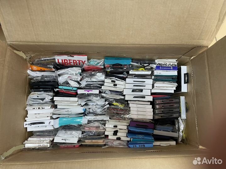 Чехлы для телефонов