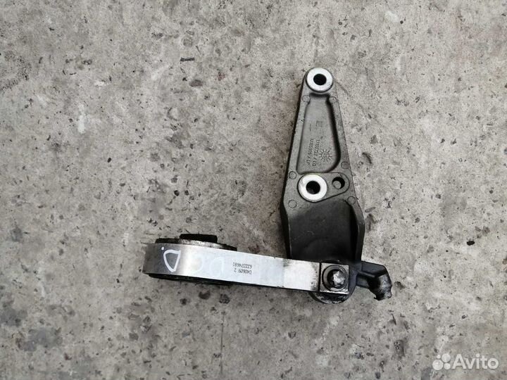 Кронштейн МКПП Опель Корса Д 13130723