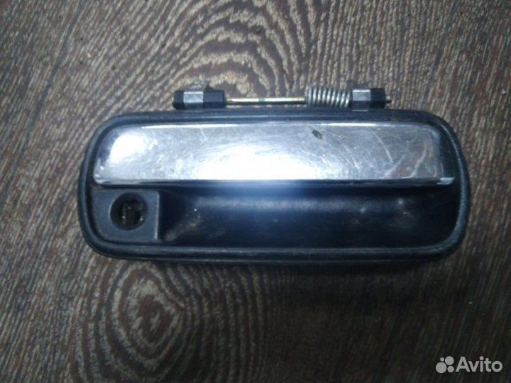 Ручка двери внешняя передняя правая Toyota Hilux