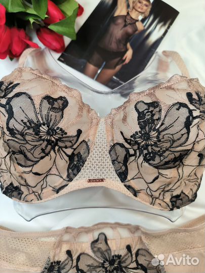 Комплект нижнего белья 70F / xs Chantelle