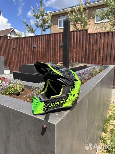 Кроссовый шлем just 1