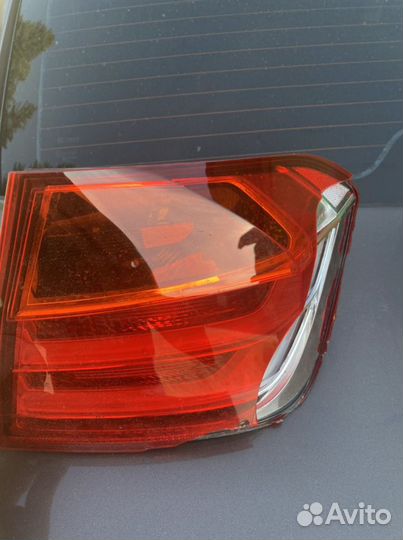 Задняя правая фара на Бмв 3 /2014 год