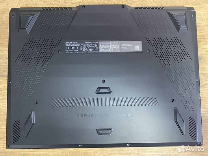 Asus ROG Zephyrus DUO 15 SE, 4K, 16Gb RTX 3080