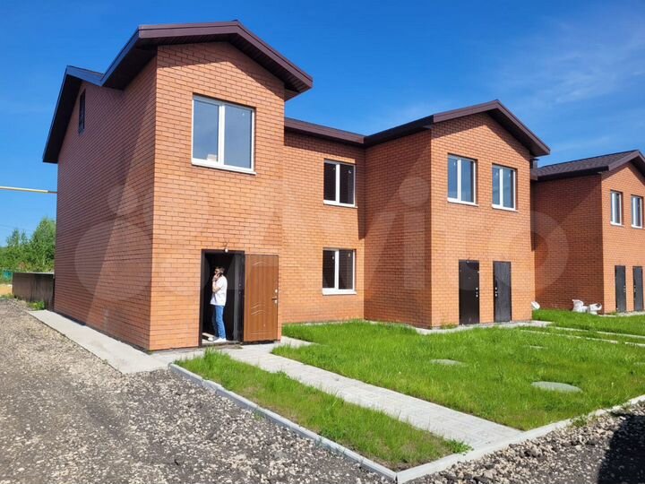 Таунхаус 91,3 м² на участке 3 сот.