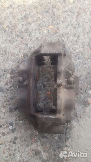 Супорт передний мерседес G463