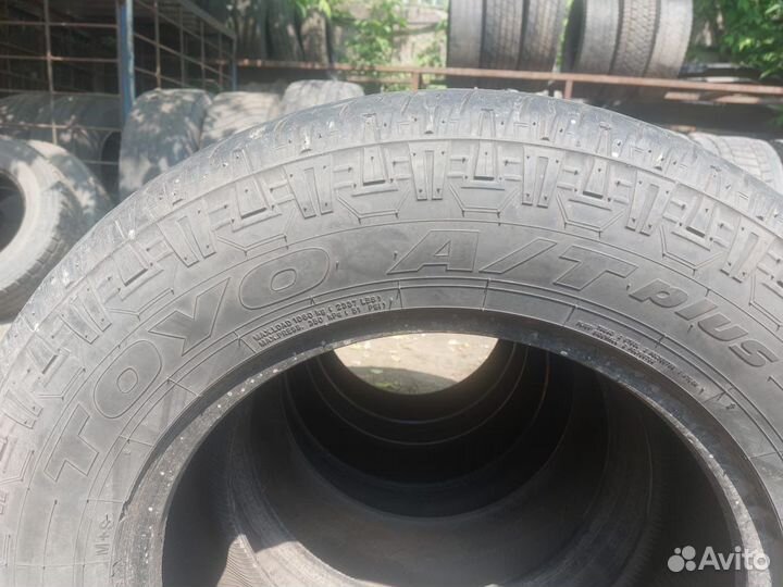 Toyo Open Country A/T Plus 255/65 R17