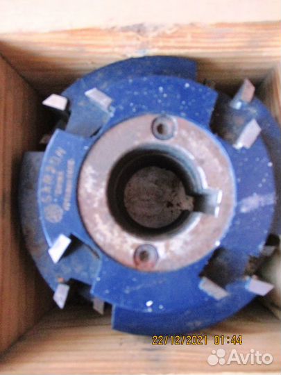 Фреза для пластика в коллекцию клеймо