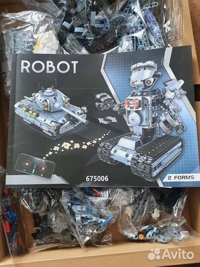 Новый Конструктор Robot трансформер 2в1