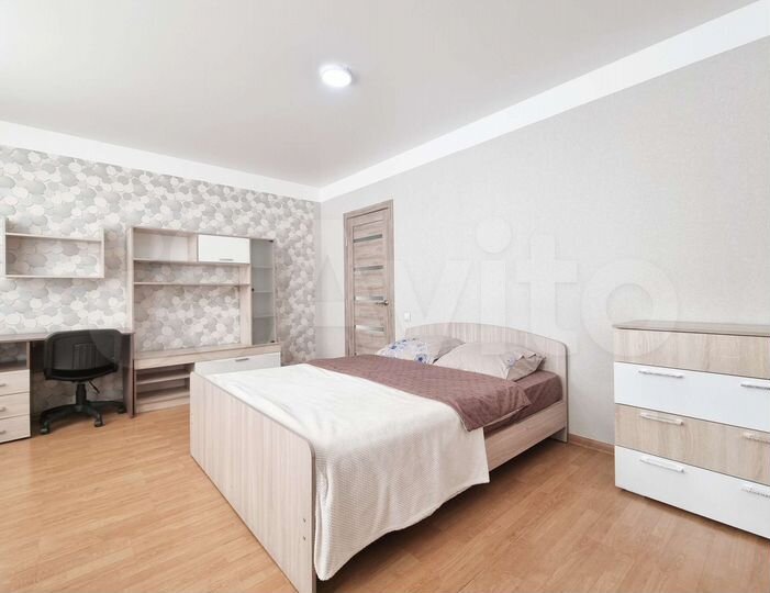 2-к. квартира, 88 м², 3/9 эт.