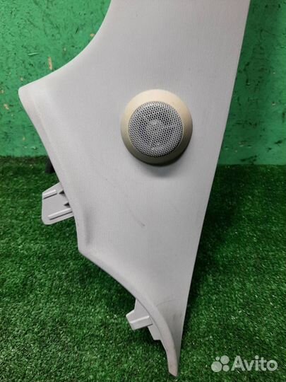 Обшивка левой стойки Toyota Aygo B10 2009