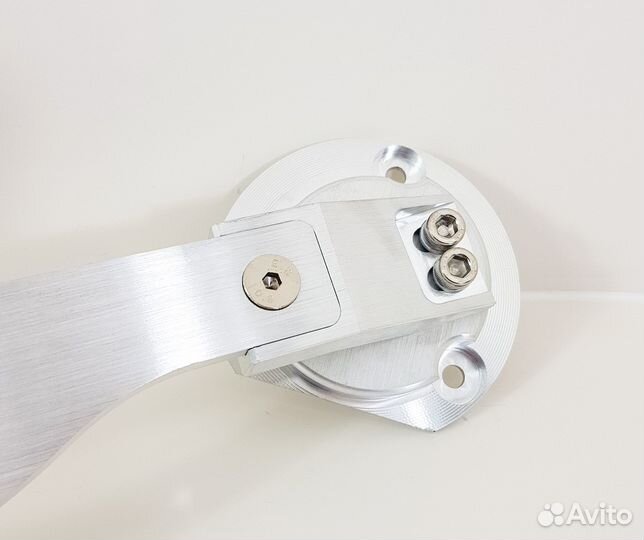 Передняя распорка - BMW E60