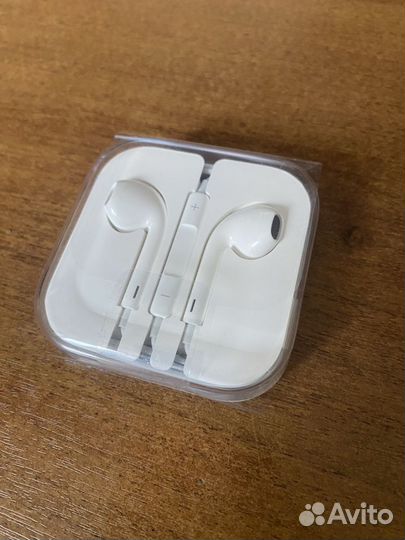 Наушники Apple EarPods новые