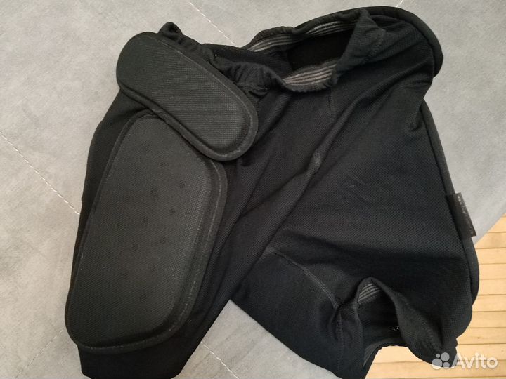 Защитные шорты biont xs для роликов