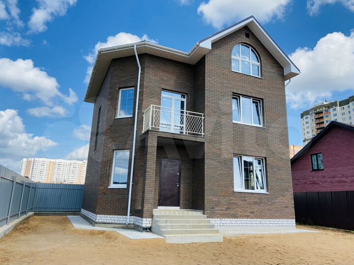 Дом 166,8 м² на участке 10 сот.