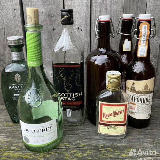 Пустые бутылки от алкоголя