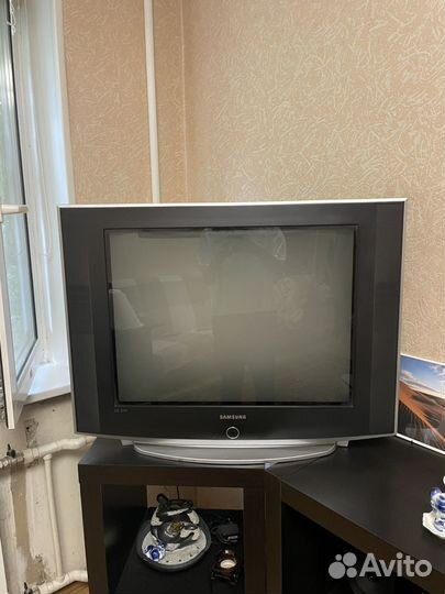 Телевизор samsung