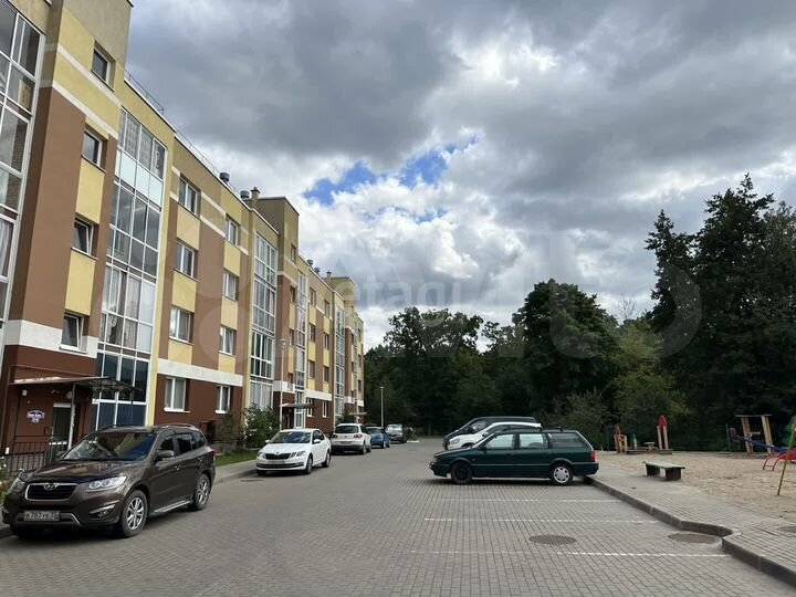 3-к. квартира, 77,5 м², 2/4 эт.