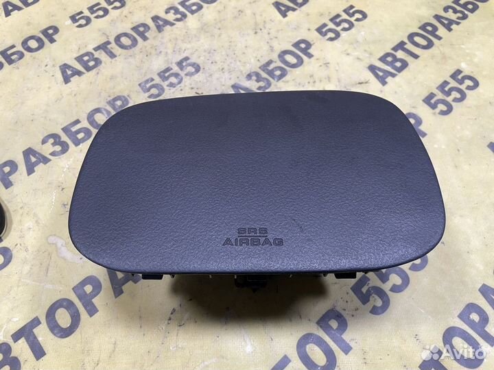 Подушка безопасности пассажира Toyota Vitz