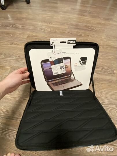 Чехол Thule Gauntlet для MacBook Pro 15-16 чёрный