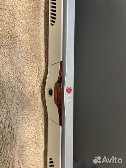 Телевизор LED LG 32LB570V