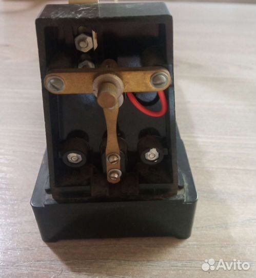 Прибор для опытов по физике в школе