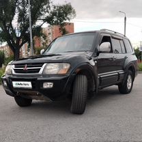 Mitsubishi Montero 3.5 AT, 2000, 300 000 км, с пробегом, цена 930 000 руб.