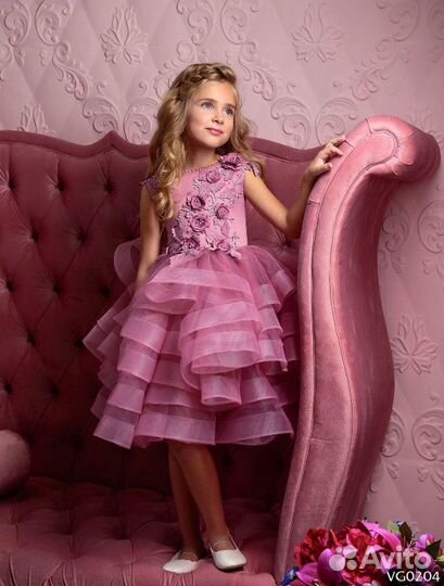 Стильное платье для девочки