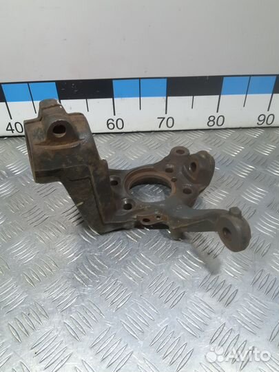 Б/У Кулак поворотный VW Jetta, Passat B7#004