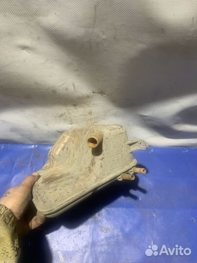Расширительный бачок ford focus 1 split port
