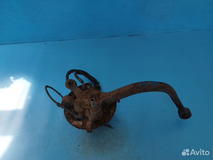 Кулак задний правый для Mitsubishi Galant 8