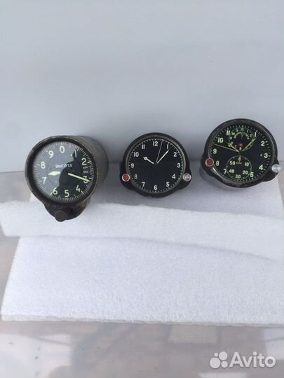 Часы танковые и самолётные