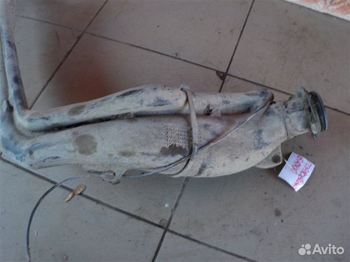 Заливная горловина топливного бака Renault Kangoo