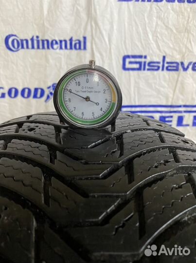 Michelin X-Ice North XIN3 215/60 R17