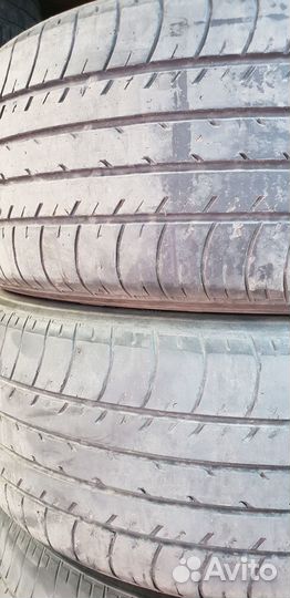 Yokohama BluEarth E70BZ 215/55 R17