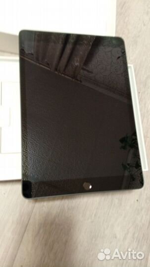 Планшет Apple iPad 10.2